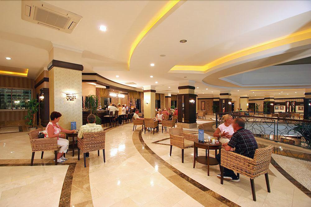 سايد مير ريزورت آند سبا - شامل جميع الخدمات منطقة الانتظار في الردهة