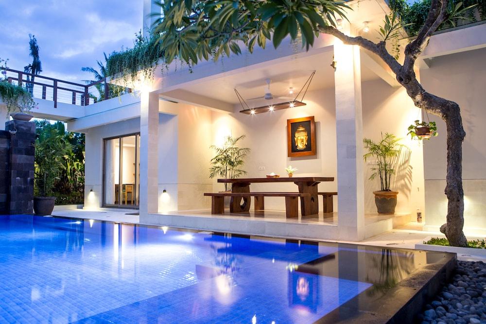 Sunset Paradise Villa Jimbaran 3003 Waterslide