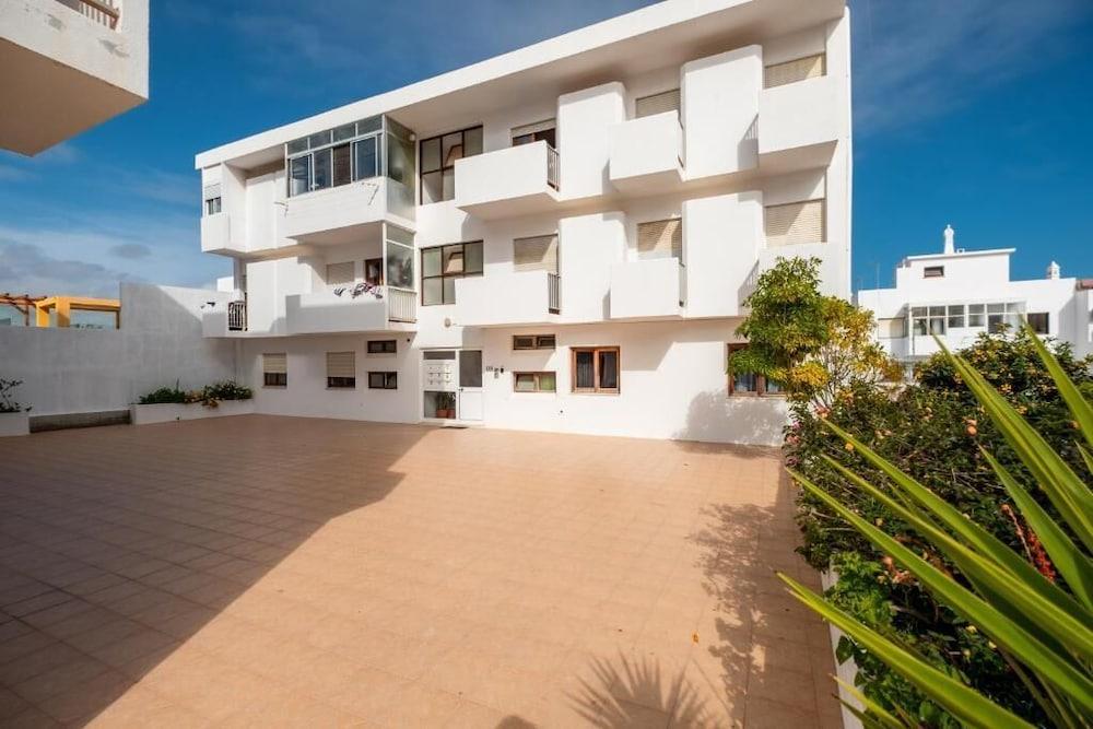 أوشيانيك رينبو أبارتمنت ألبوفييرا الصورة الأساسية