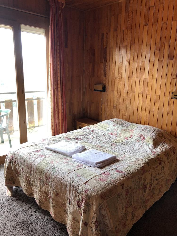 أوتل لا بيرجري