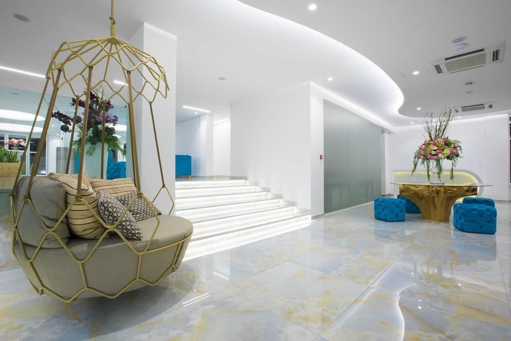 هوتل نابا سويتس - للبالغين فقط منطقة الاستقبال