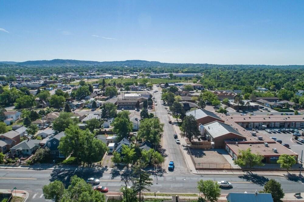 كرافت بريويري بيرفيكشن! تشارمينج آند دوج فريندلي منظر من الجو