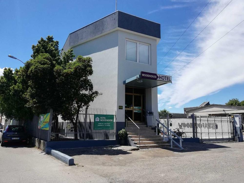 لا كورداتا أكوموداشن - وود هاوس بيك هوتل المنطقة الخارجية