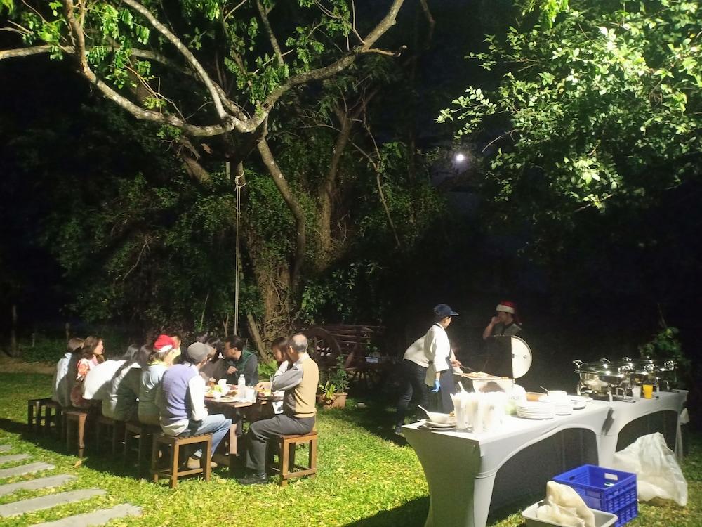 Baanbua Nonlen BBQ/Picnic Area