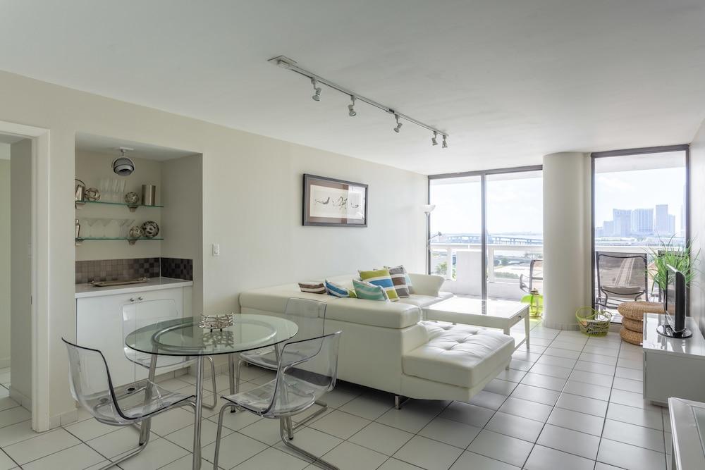 Lux One Bedroom Close to Wynwood