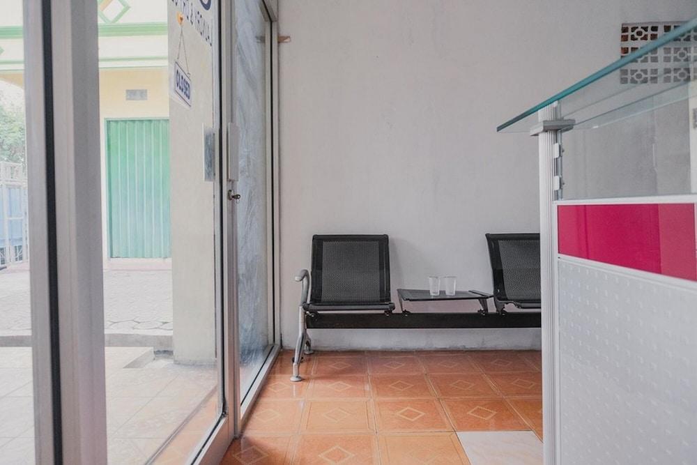 ريد دورز ساريا نير ستاديون مولانا يوسوف الردهة