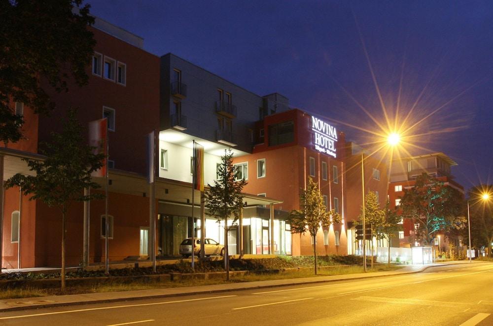 NOVINA HOTEL Tillypark Exterior