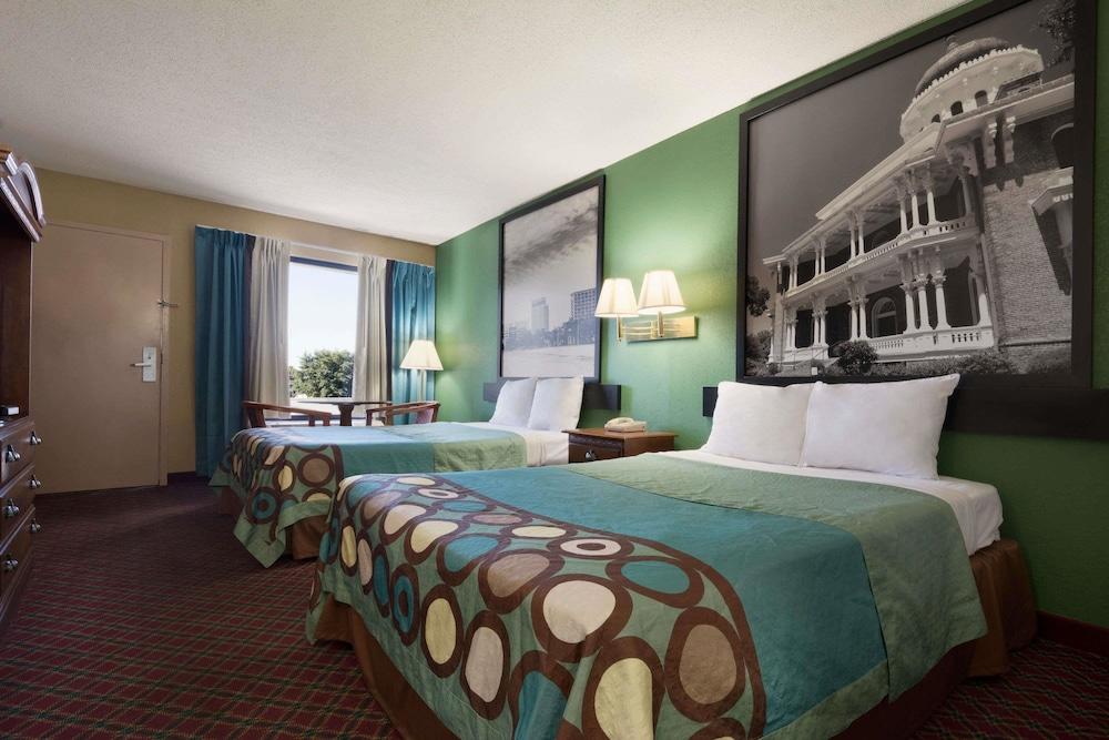 سوبر 8 باي ويندام هاتيسبرغ نورث/يونيفيرسيتي أريا غرفة