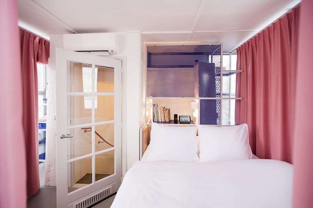 SWEETS - Westerdoksbrug Room