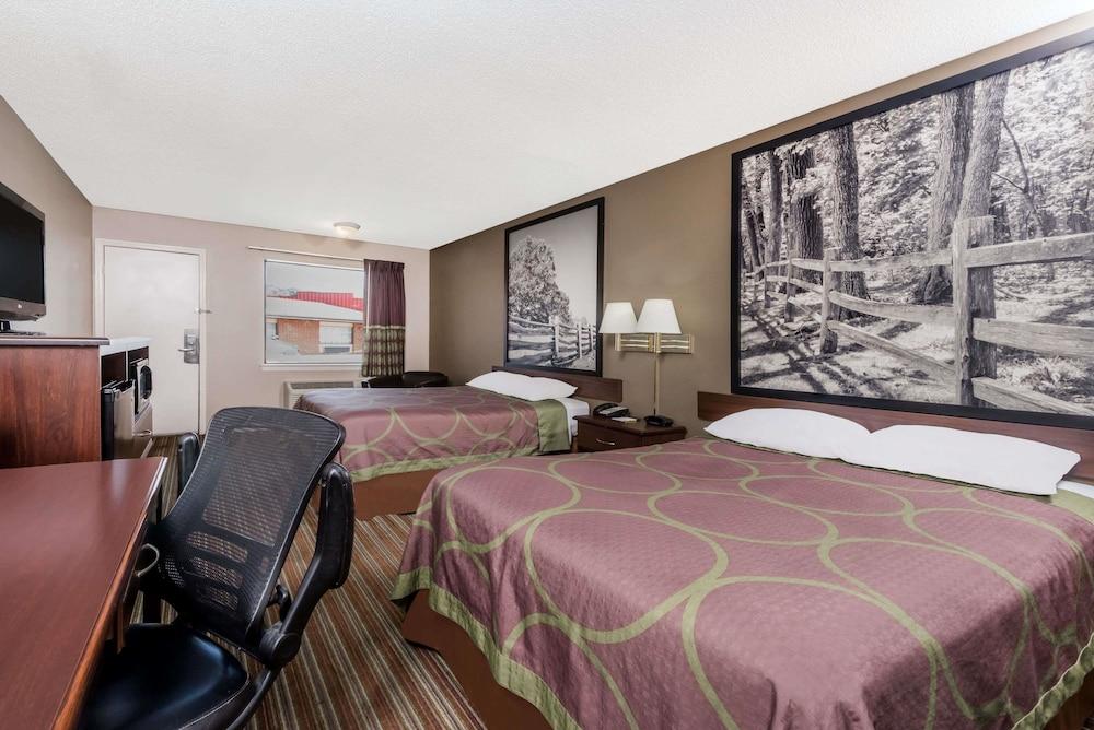 Super 8 by Wyndham Chattanooga Ooltewah Room
