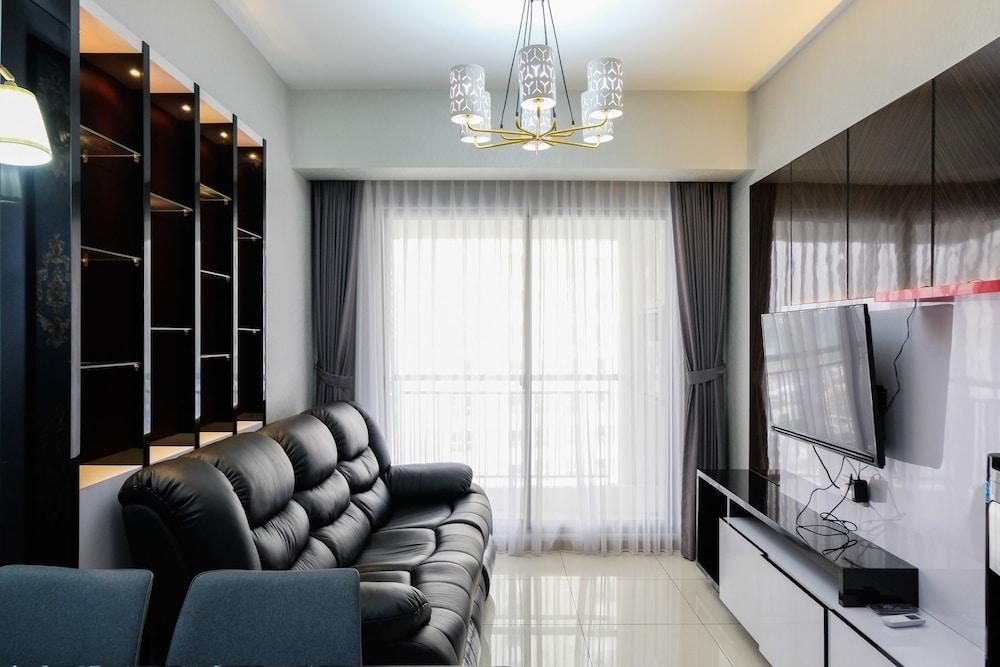 3BR Apartment with Pool View at M-Town Residence Interior