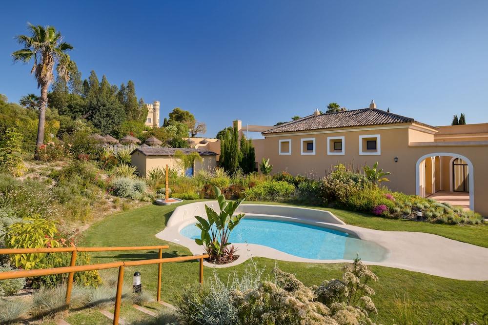 بارثيلو جيريث مونتيكاستيلو آند كونفينشن سنتر المنطقة المحيطة بالمنشأة