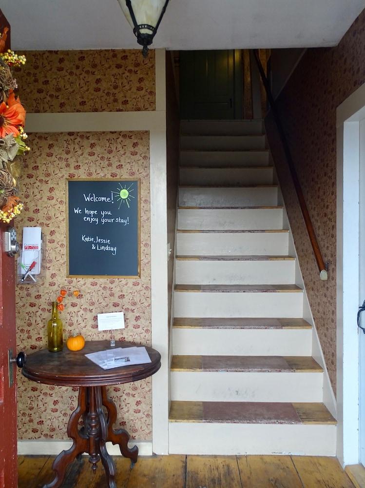 كرافتسبري فارم هاوس