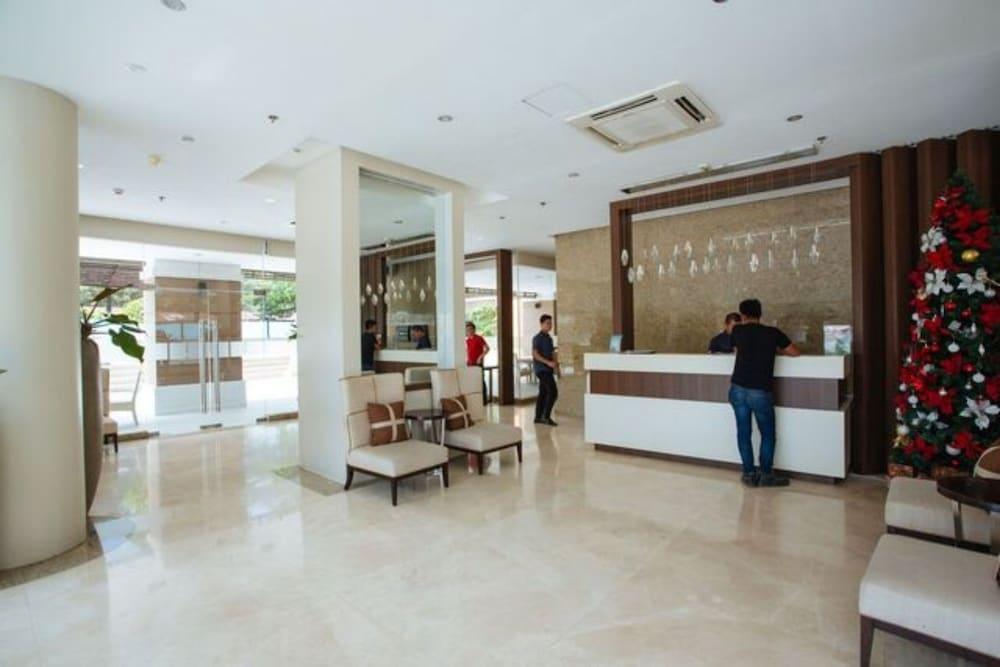 لاكشري كوندو 904 آت ذا بادجيت بليس منطقة الاستقبال