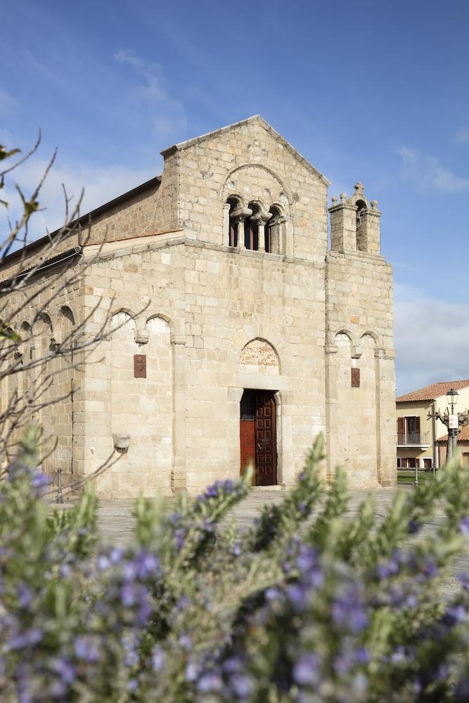 جراند أوتل بريسيدنت أولبيا المنطقة الخارجية