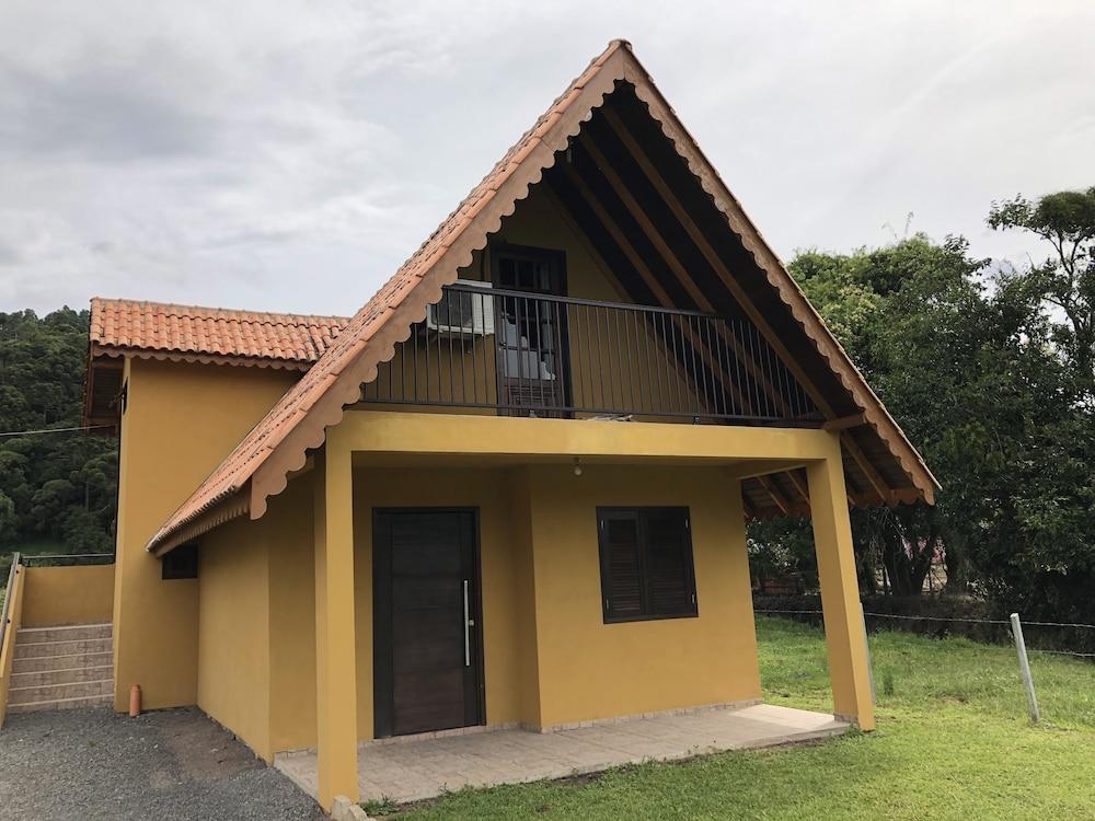 تشاليس أبراكو سيرانو