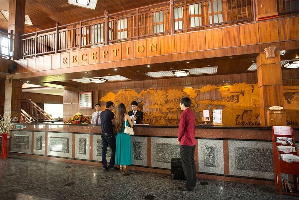 رويال هوتل آند هيلث كير ريزورت كوي نون منطقة الاستقبال