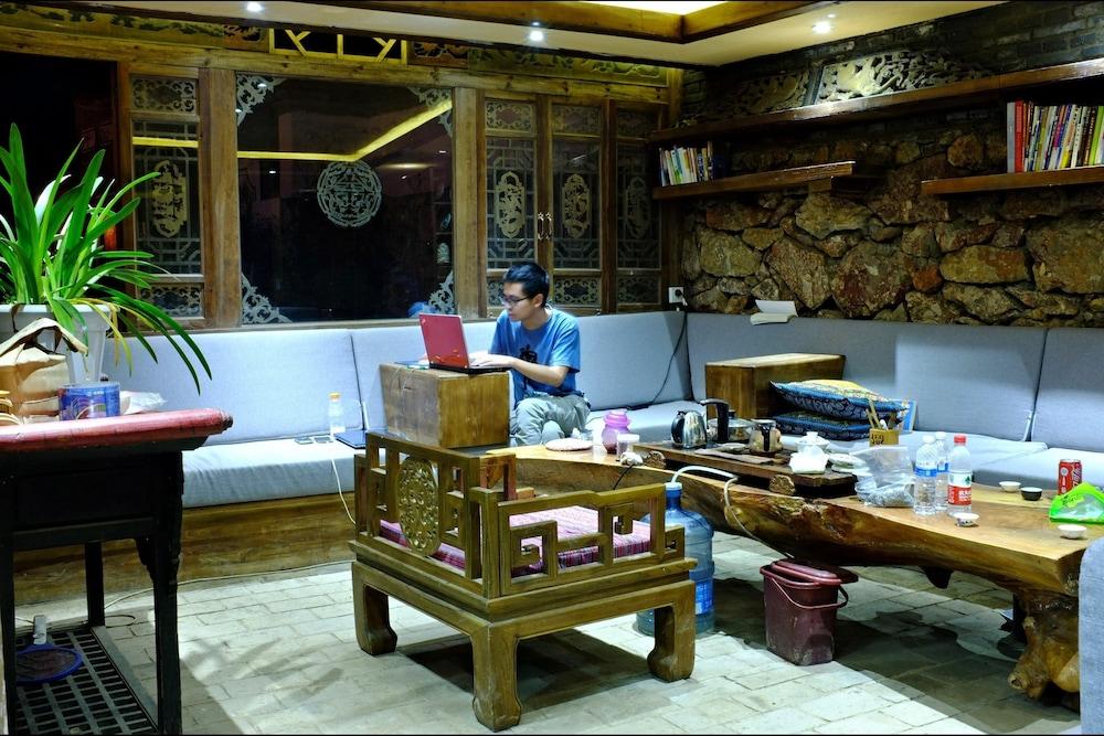 بايشا هوليداي ريزورت ليجيانج الردهة