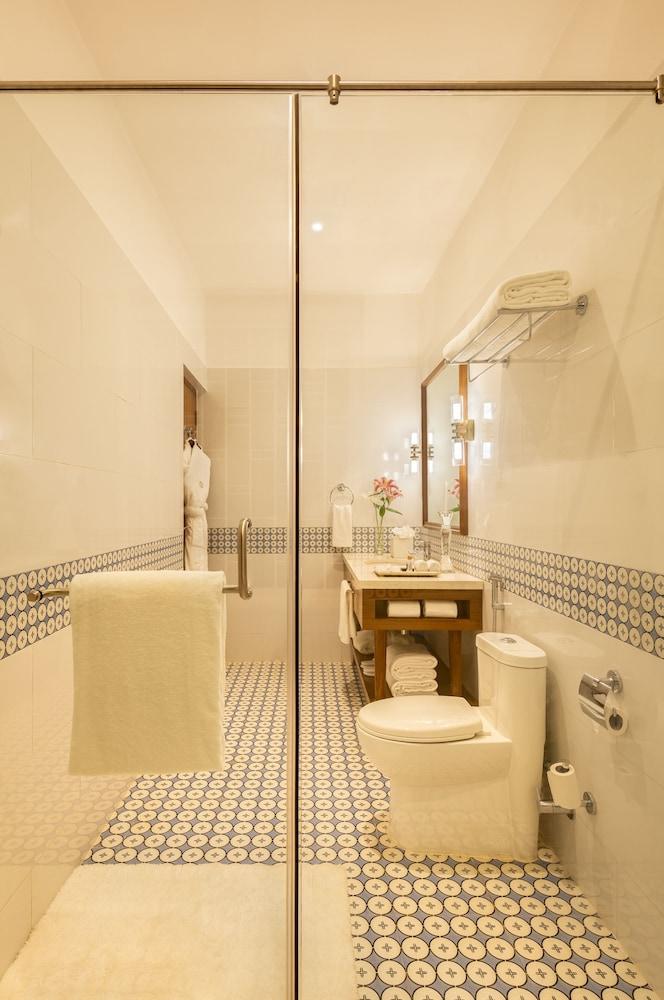 أما ستايز آند ترايلز، براجانزا هاوس - جوا حمام