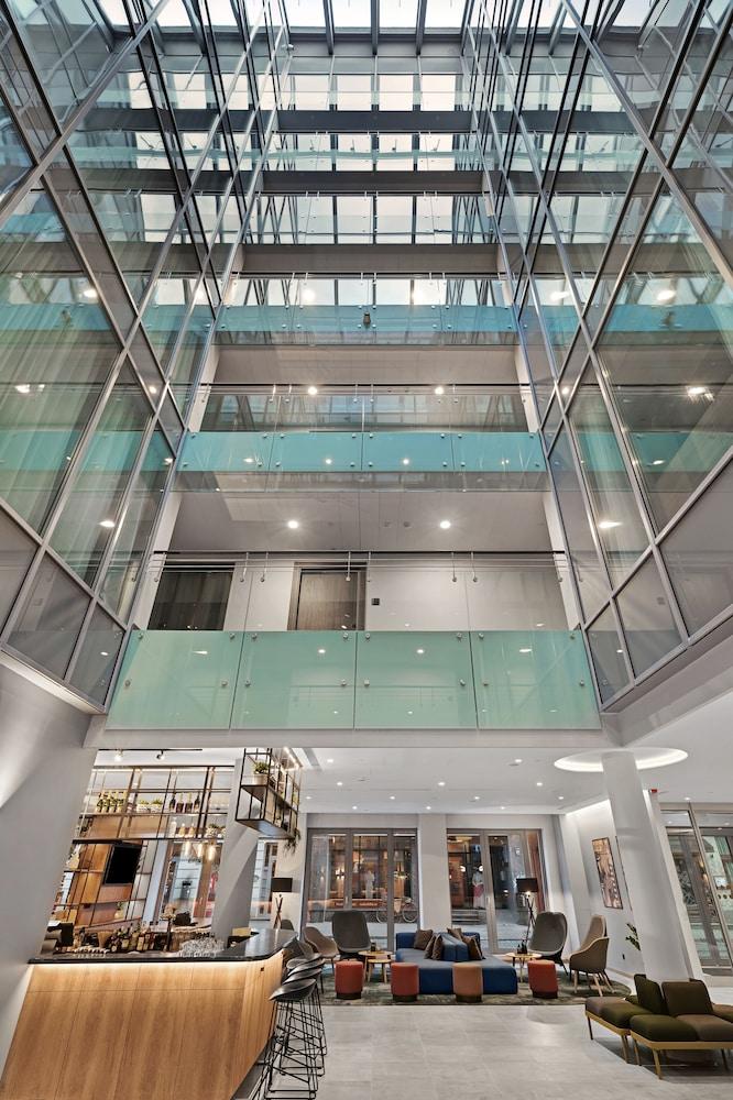 هيلتون جاردن إن ريجا أولد تاون الردهة