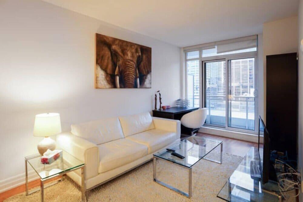 يوركفيلز شارم يونج آند بلور غرفة