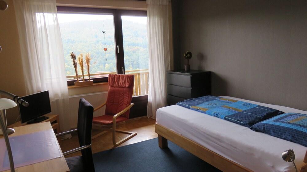 أونتركونفت أليندورف إدر غرفة