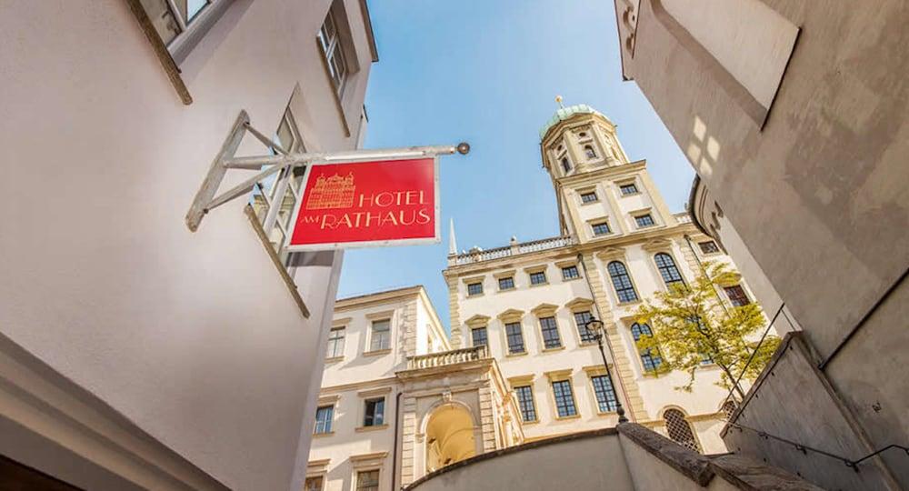 هوتل آم راتهاوس