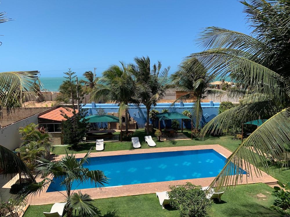 Residenza Canoa Property Grounds