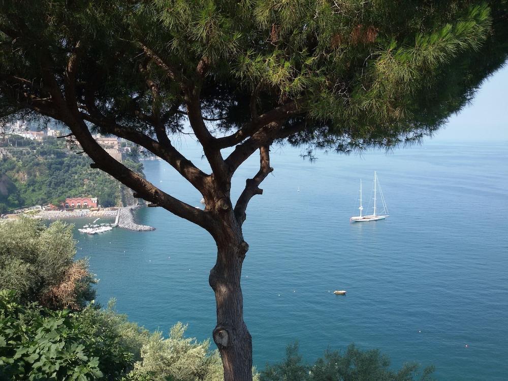 لا فوساريلا فيلا سانتورو