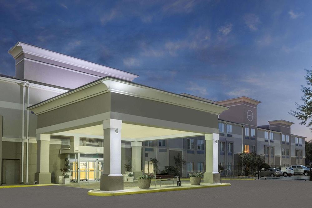 ويندام جاردن هيوستون ويلوبروك المنطقة الخارجية