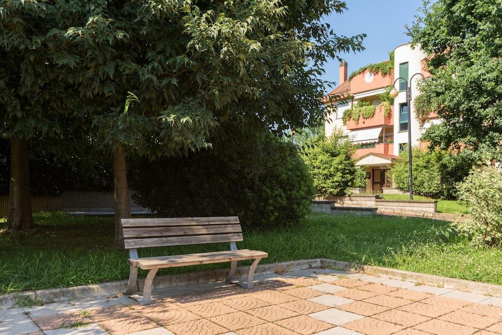 هوم آت هوتل أريسي فيسمارا أبارتمنت المنطقة الخارجية