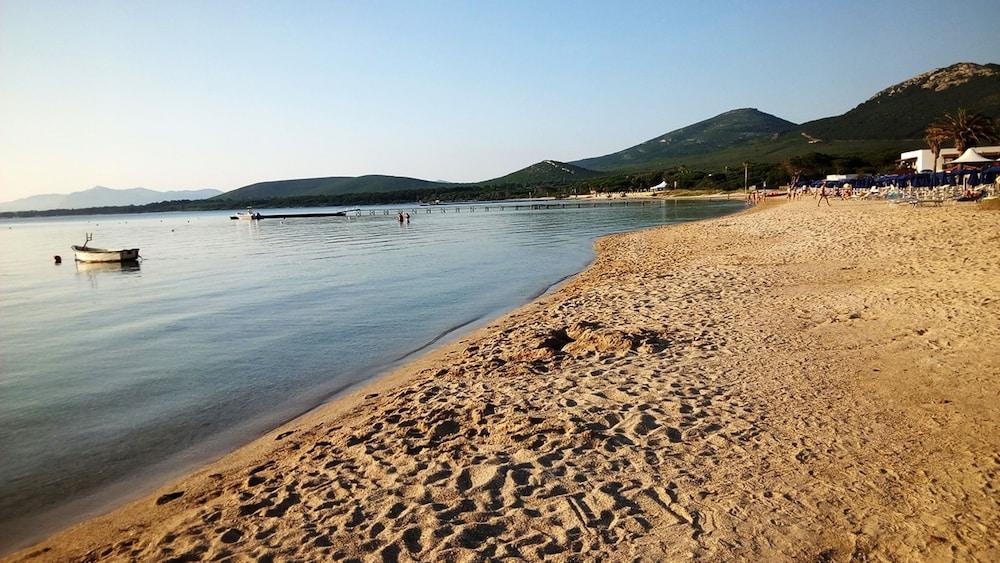 برايفاسي آند ريلاكس إن ساردينيا الشاطئ