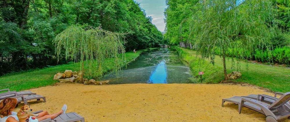 لو فال دو لا ماركويز - موبايل هوم المنطقة الخارجية