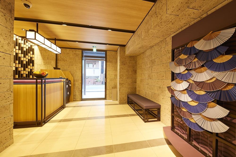 مونداي أبارت بريميوم هاماماتسوتشو الصورة الأساسية