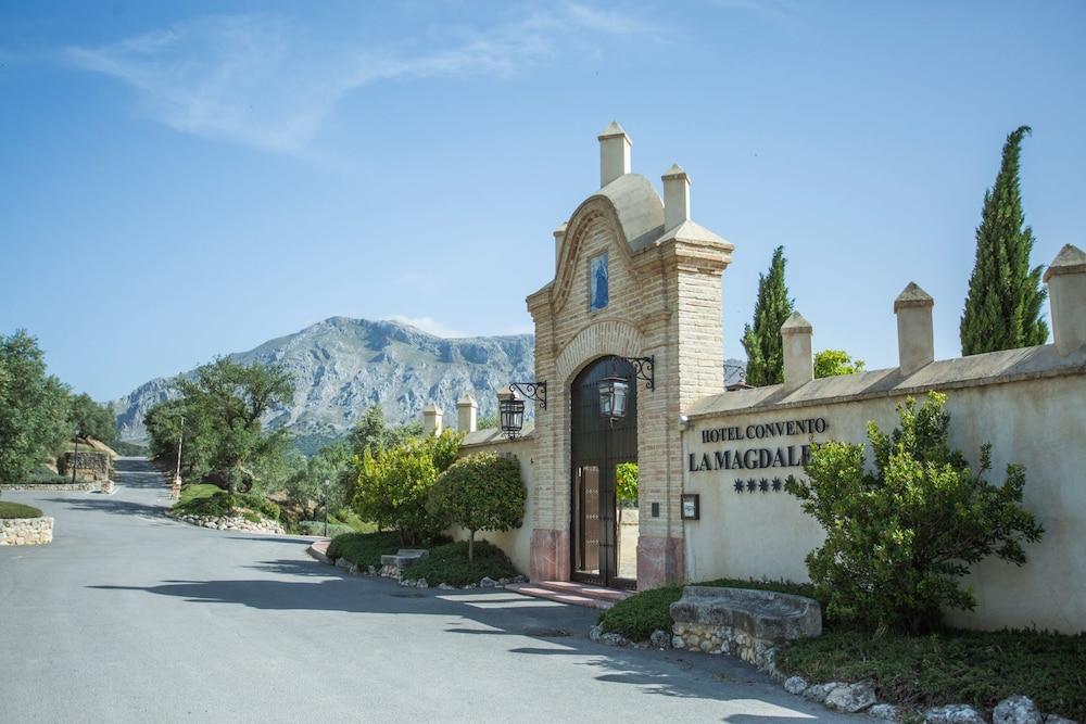 دي دبليو أو كونفينتو دو لا ماجدالينا المنطقة الخارجية