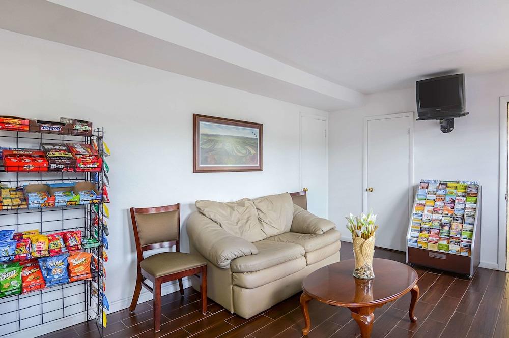 إيكونو لودج وودستوك - شيناندواه فالي آي-81 الردهة