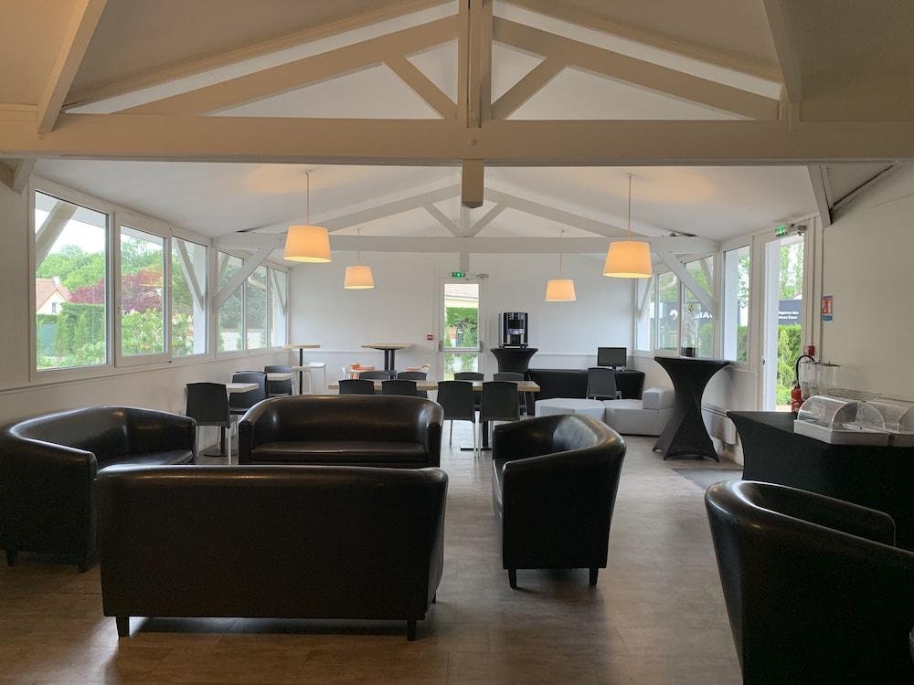 بادجيت هوتل - ميلن سود داماري ليه ليس منطقة الاستقبال