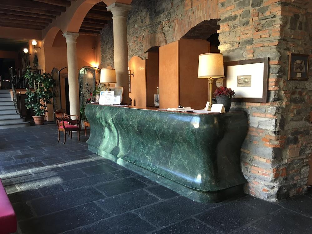 Albergo Le Due Corti Reception