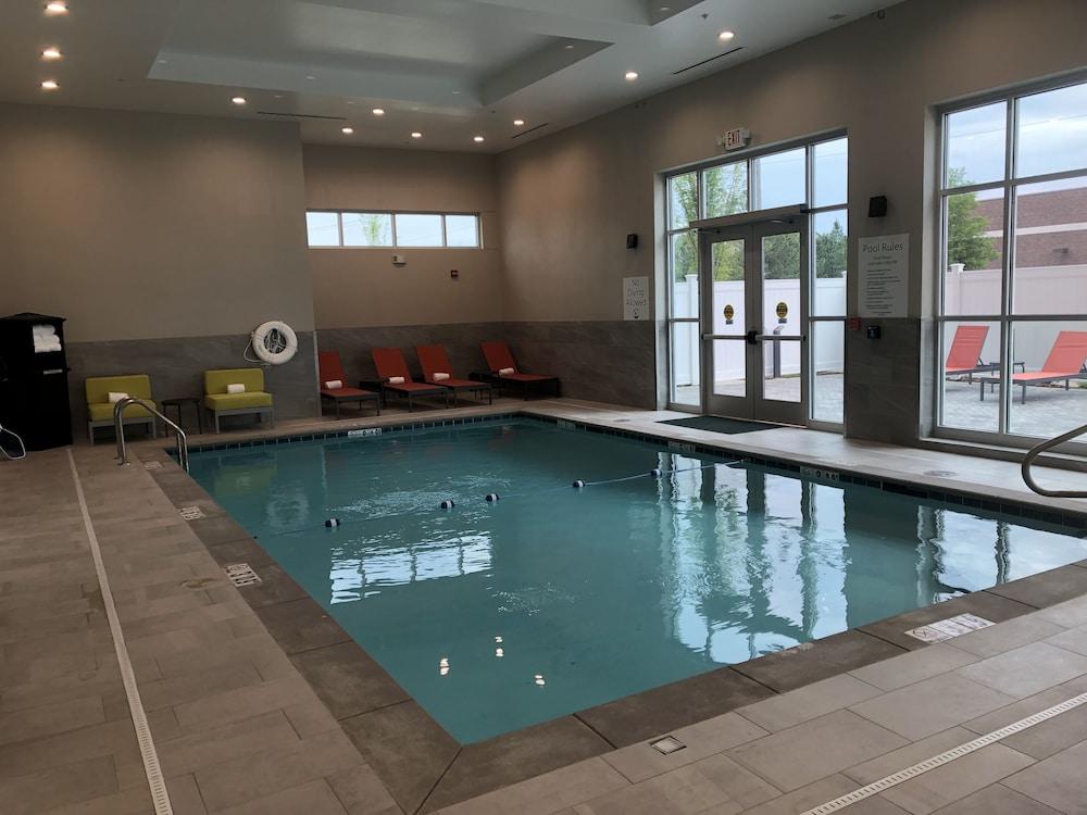 هوليداي إن آند سويتس ممفيس سوث إيست جيرمانتاونا باي آيتش جي زحليقة مائية