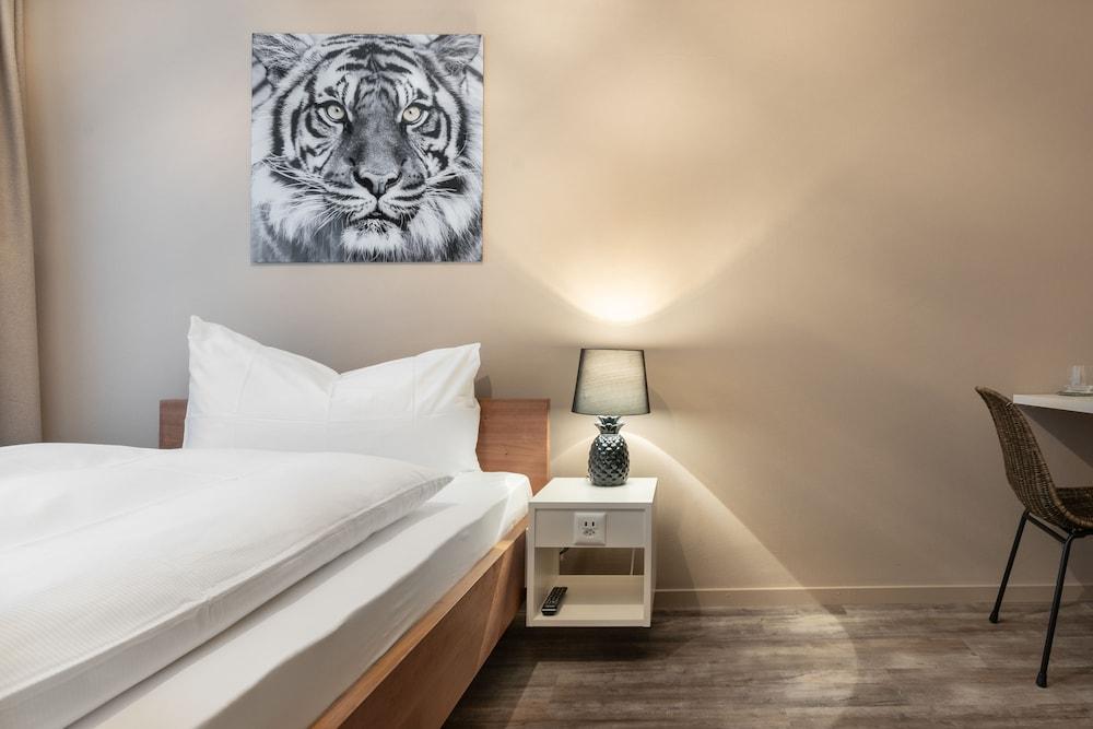 هوتل بيرسايهوف الصورة الأساسية