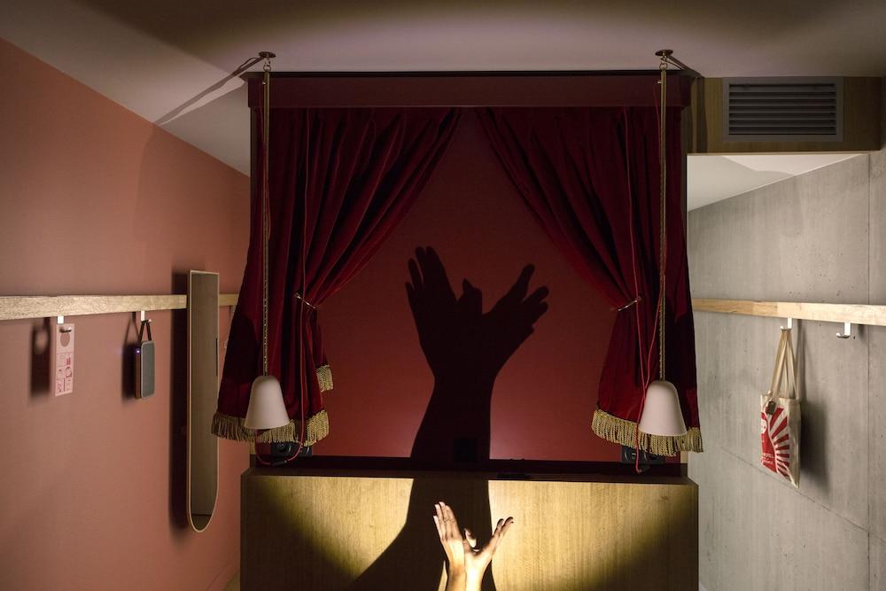 إم أو بي هوتيل ليون كونفلونس تفاصيل الفندق من الداخل