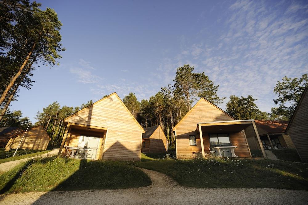 لو دومين دو بيلفوزي - فاكونس يو إل في إف المنطقة الخارجية