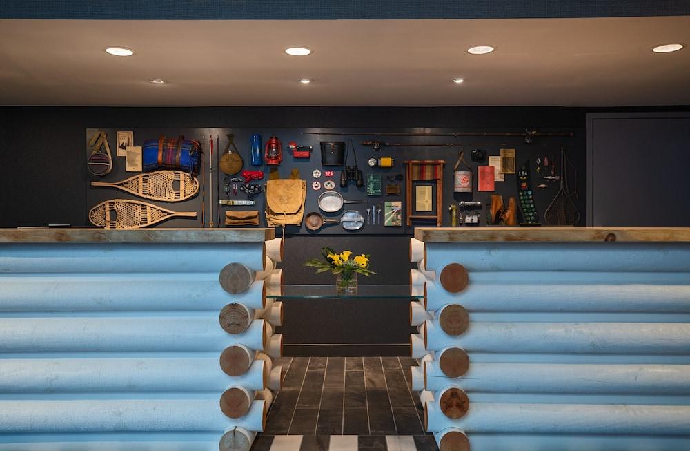 رينيسانس مينيابوليس بلومينجتون هوتل منطقة الاستقبال