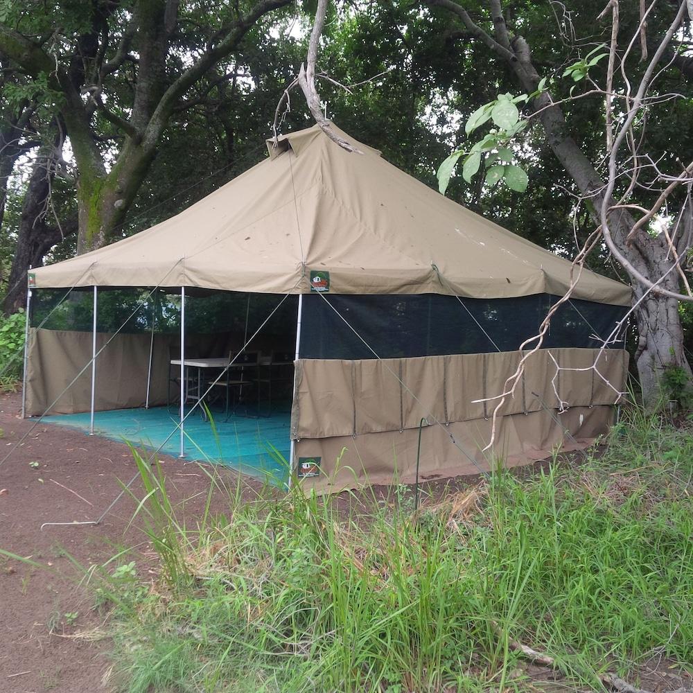 Third Bridge Mobile Camp Exterior