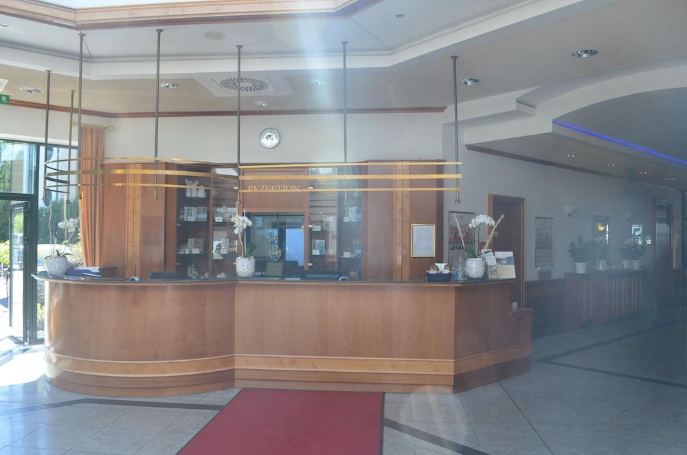 سي هوتل برلين رانجسدورف الردهة