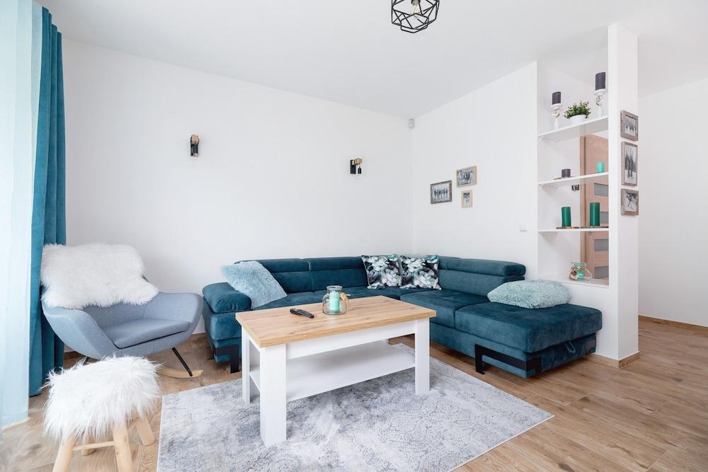 Apartment Ski&bike Wislanska by Renters Featured Image