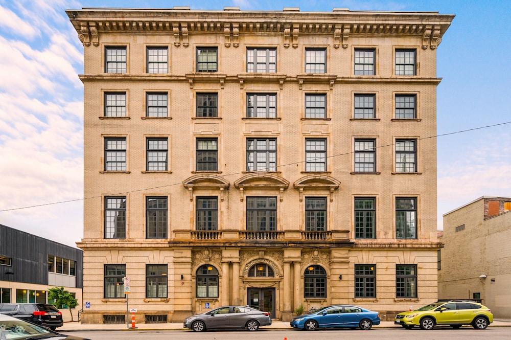 ذا مافريك باي كاسا