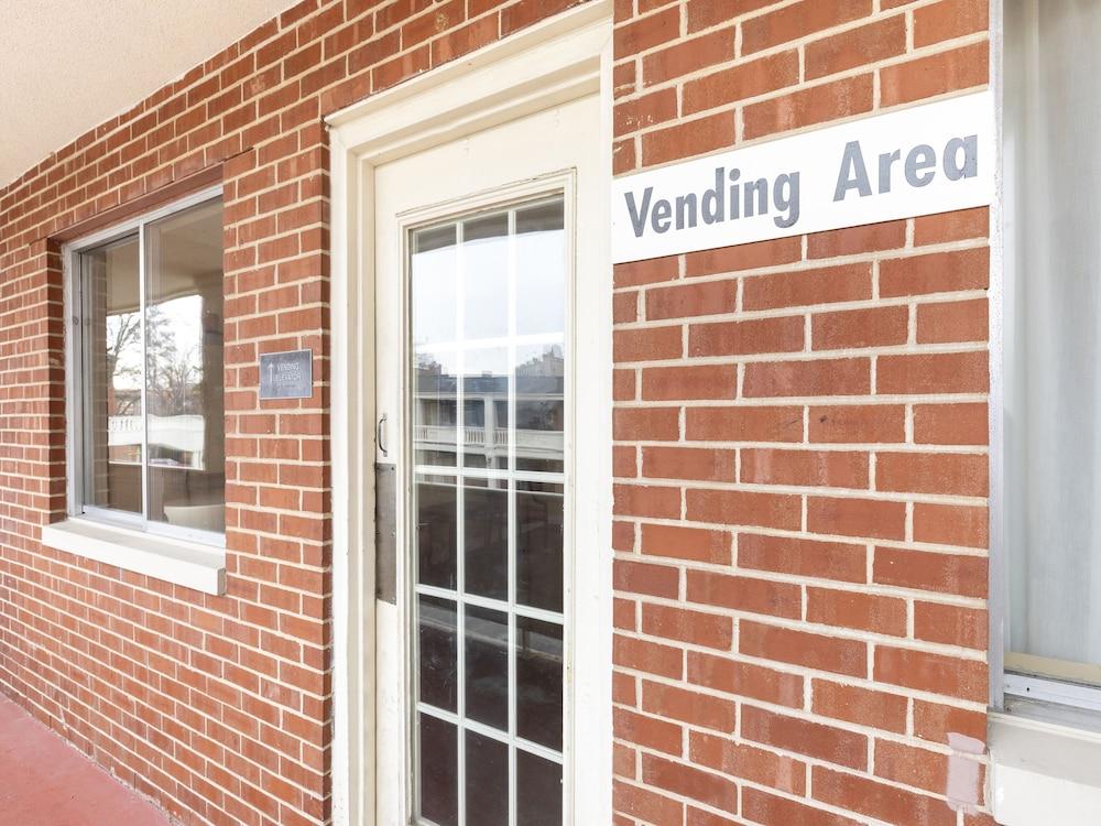 Mansion View Inn and Suite Exterior