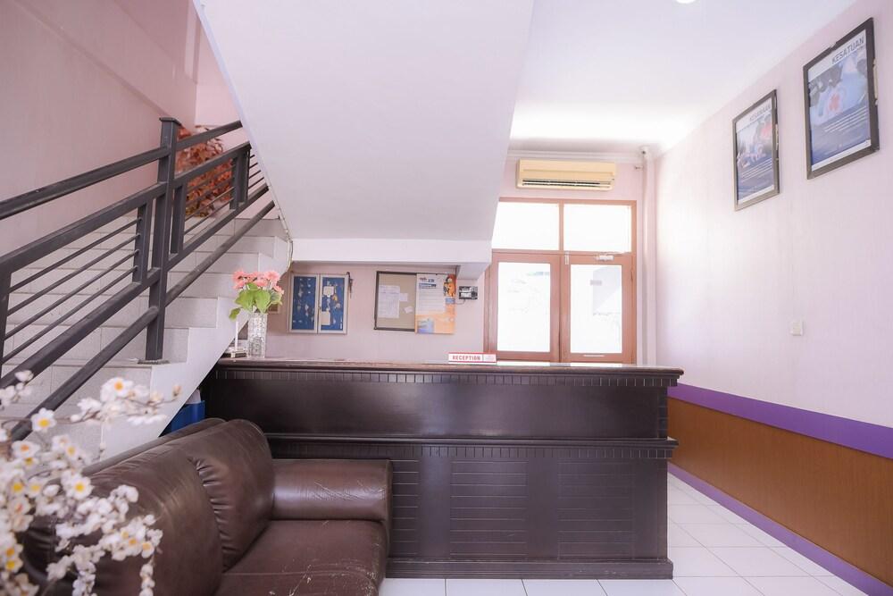 أو واي أو 884 رومو بي إم آي هوتل منطقة الاستقبال