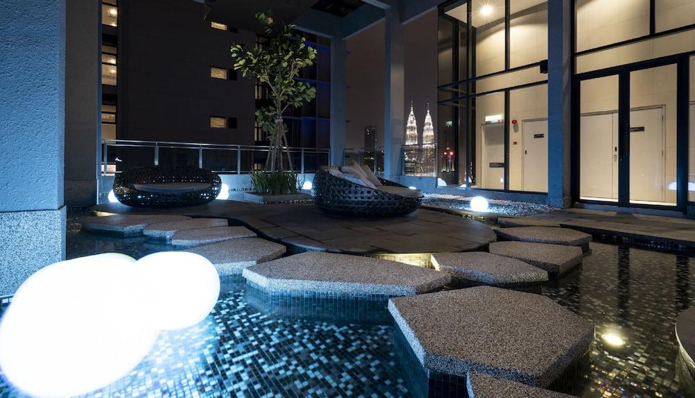 زين هوم إكسبريشنز سويتس داخلي